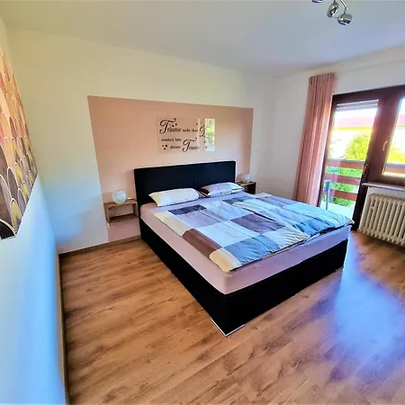 Ferienwohnungen Pappenheimer Oberlangfurth Exterior foto